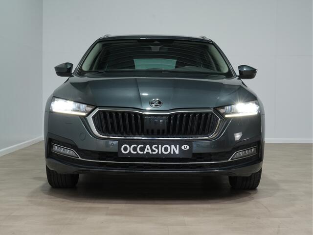 Skoda OCTAVIA Combi 1.0 TSI 110pk Business Edition Navigatie Camera PDC Privacy glass 20