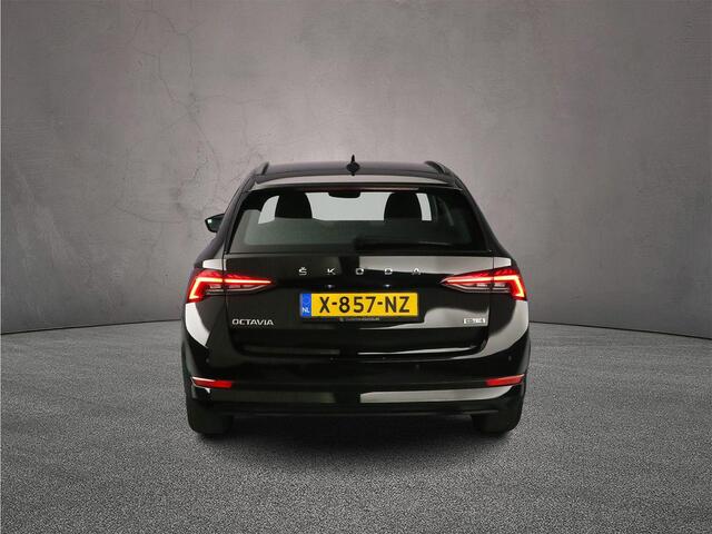 Skoda OCTAVIA Combi Business Edition 1.0 eTSI 110pk DSG Automaat Cruise control, Navigatie, Elektrische achterklep, LED koplampen, Parkeersensoren, Airco, DAB, Radio