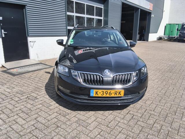 Skoda OCTAVIA Combi 1.4 TSI Greentech Ambition Business 150pk Trekhaak