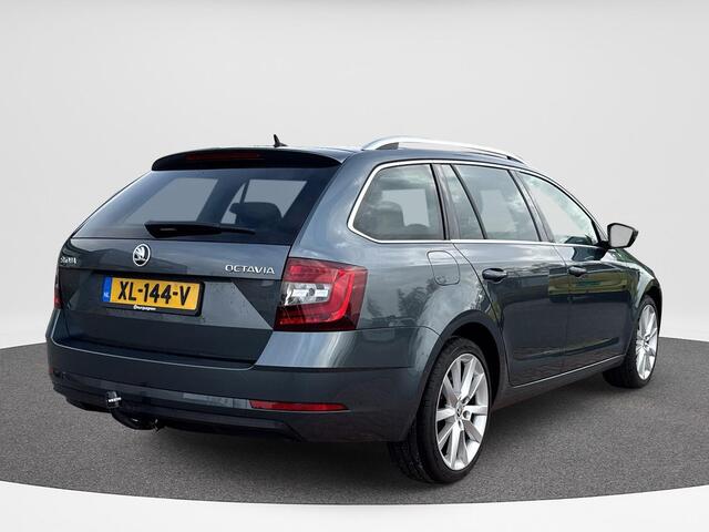 Skoda OCTAVIA Combi 1.5 TSI Greentech Style Business | Automaat | 150 pk | Pano Dak | Trekhaak | Leder | Canton Sound |