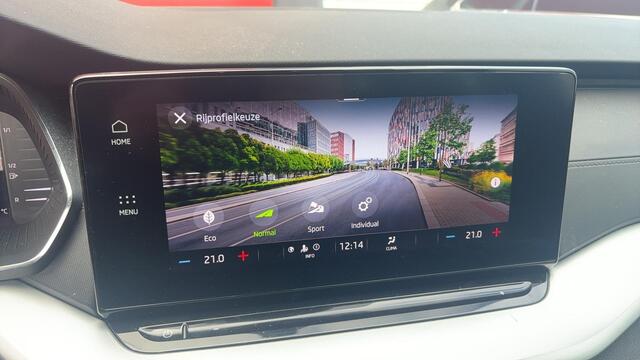 Skoda OCTAVIA Combi 1.0 e-TSI Sport Business AUTOMAAT / SFEER / FULL LED / TREKHAAK / SPORTSTOEL / NAVI / CLIMA / PDC / CARPLAY / NL-AUTO