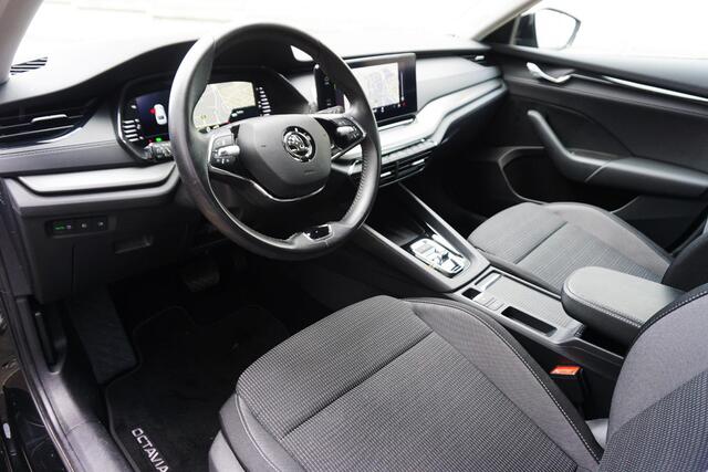 Skoda OCTAVIA 1.0 e-TSI Business Edition/DSG-7/Dealeronderhouden /1e Eigenaar.