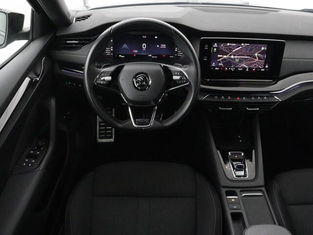 Skoda OCTAVIA Combi 1.4 TSI iV PHEV Sportline Business | SOH 96% | Trekhaak | Stoelverwarming | Camera | Carplay | Navigatie