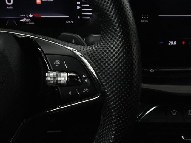 Skoda OCTAVIA Combi 1.4 TSI iV PHEV Sportline Business | SOH 96% | Trekhaak | Stoelverwarming | Camera | Carplay | Navigatie