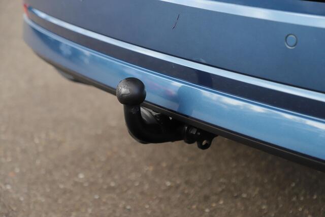 Skoda OCTAVIA Combi 1.0 e-TSI Business Edition Automaat Trekhaak Navigatie Clima Adaptive Cruise 18 inch LMV Parkeersensor Elektrische Achterklep