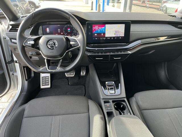 Skoda OCTAVIA Combi 1.4 TSI iV PHEV Sportline Business / AUTOMAAT/ PANO/ ACC/ SMARTLINK/ PARK.SENSOREN V+A/ CAMERA/ STOELVERWARMING/ RIJ-MODI/ KEYLESS/ NAVI/ DAB/ CLIMA/ LED/ 18'' LMV