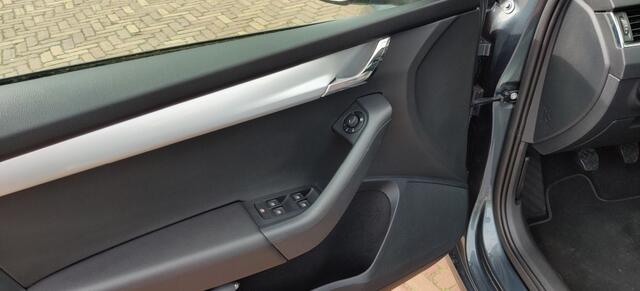 Skoda OCTAVIA 1.0 TSI Greentech Ambition Business , Trekhaak