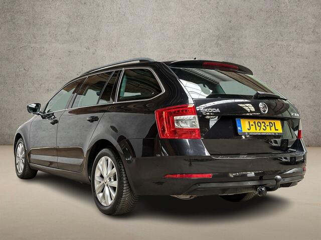 Skoda OCTAVIA Combi 1.5 TSI Greentech Sport 150Pk Automaat (APPLE CARPLAY, GROOT NAVI, CLIMATE, STOELVERWARMING, SPORTSTOELEN, CRUISE, PARKEERSENSOREN, NIEUWE APK, NIEUWSTAAT)