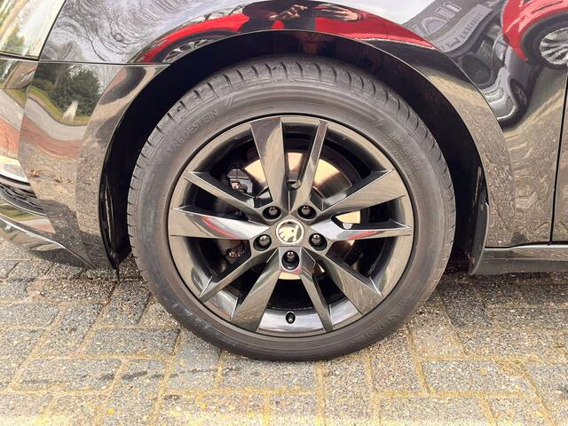 Skoda OCTAVIA Combi 1.0 TSI Greentech Sport Business