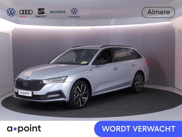 Skoda OCTAVIA Combi 1.4 TSI iV PHEV Sportline Business 204 pk Automaat (DSG) | SOH 96% | Verlengde garantie | Navigatie | Parkeersensoren | Adaptieve cruise control | Stoelverwarming |