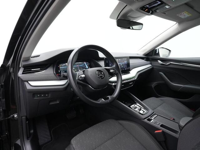 Skoda OCTAVIA 1.4 TSI iV 204 pk PHEV Style | Geheugenstoelen | Head-up display | Stoelverwarming | Adaptive Cruise | Side Assist