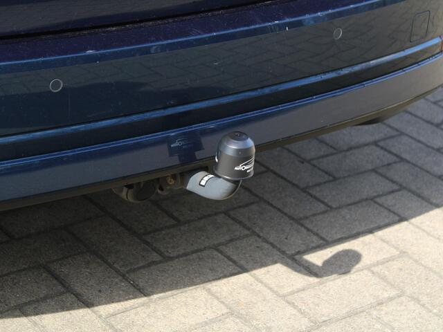 Skoda OCTAVIA Combi 1.0 TSI 110pk Business Edition | Achteruitrijcamera | Digital Cockpit | Trekhaak | Elektrische achterklep | Apple Carplay | DAB