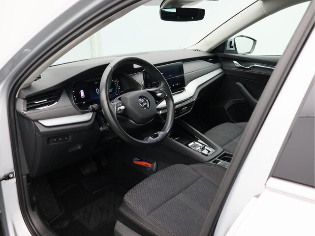 Skoda OCTAVIA Combi 1.0 e-TSI Business Edition Plus/ automaat/ schuifdak!