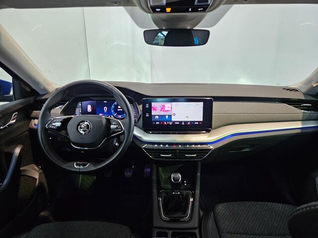 Skoda OCTAVIA Combi 1.0 TSI Business Edition Plus / Trekhaak / NL Auto