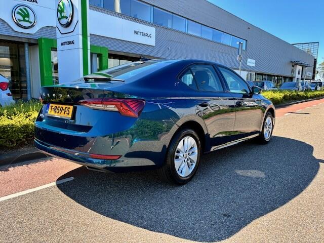 Skoda OCTAVIA 1.0 TSI Business Edition / Carplay / Navi / PDC