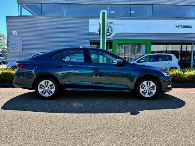 Skoda OCTAVIA 1.0 TSI Business Edition / Carplay / Navi / PDC