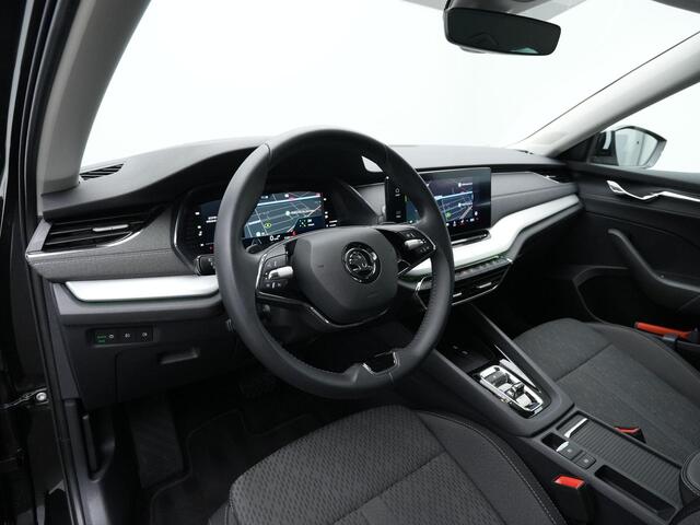 Skoda OCTAVIA Combi 1.5 e-TSI 150 pk DSG Business Edition Plus | Trekhaak | Adaptive Cruise | Elektrische achterklep | Stoelverwarming | Navigatie