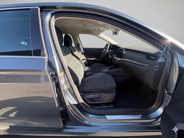 Skoda OCTAVIA Combi 1.4 TSI iV PHEV Business Edition Automaat | Navigatie | Clima | Cruise | Virtual Cockpit | Stuurwiel verwarming | Elektrische klep