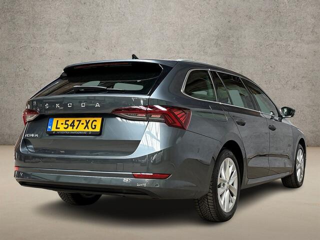 Skoda OCTAVIA Combi 1.0 TSI Sport (VIRTUAL COCKPIT, APPLE CARPLAY, GROOT NAVI, STOELVERWARMING, SPORTSTOELEN, GETINT GLAS, CRUISE, PARKEERSENSOREN, NIEUWSTAAT)