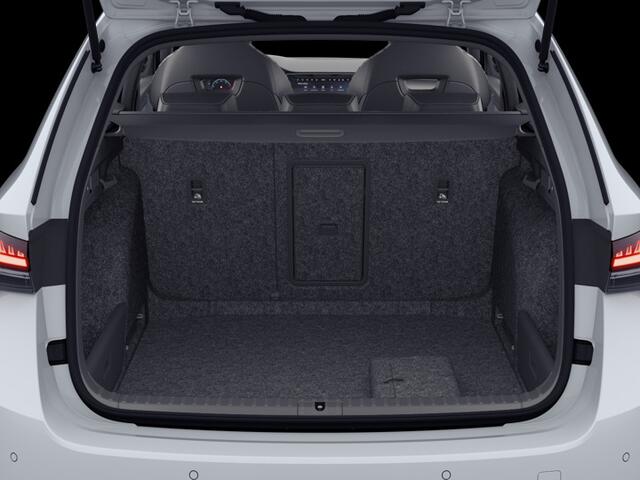 Skoda OCTAVIA Combi Sportline Business 1.5 TSI 150 PK DSG | Automaat | Trekhaak | Panoramadak | Winterpakket |