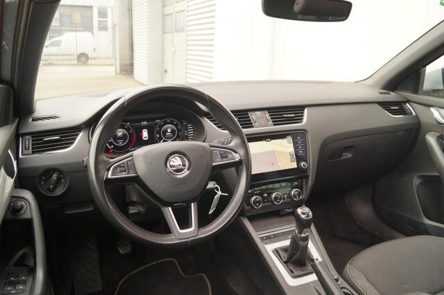 Skoda OCTAVIA Combi 1.0 TSI 115pk Ambition Business -PANO-DIGI-ECC-PDC-