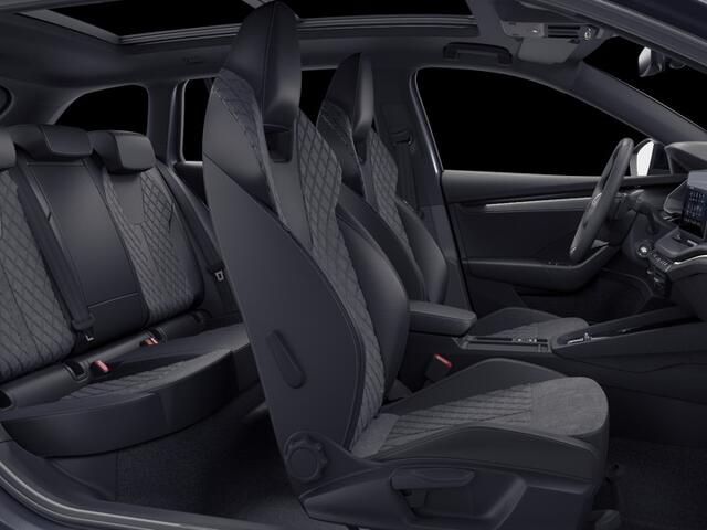 Skoda OCTAVIA Combi Sportline Business 1.5 TSI 150 PK DSG | Automaat | Trekhaak | Panoramadak | Winterpakket |