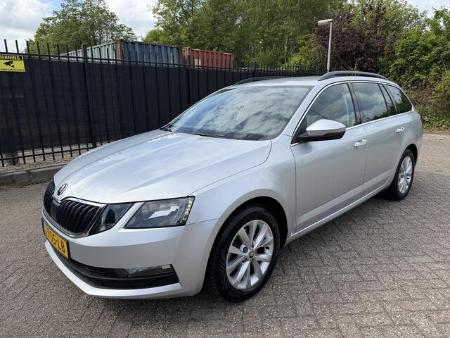 Skoda OCTAVIA Combi 1.5 TSI DSG Greentech Business Edition Carplay