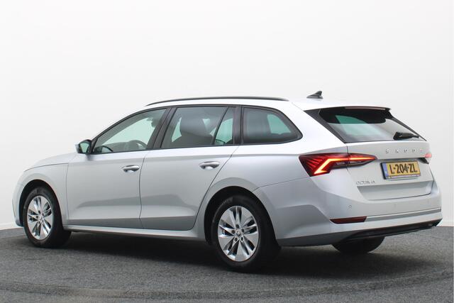 Skoda OCTAVIA Combi 1.0 TSI Business Edition Virtual Cockpit, Cruise, Apple Carplay, Sfeerverlichting, LED, DAB, PDC, 16''