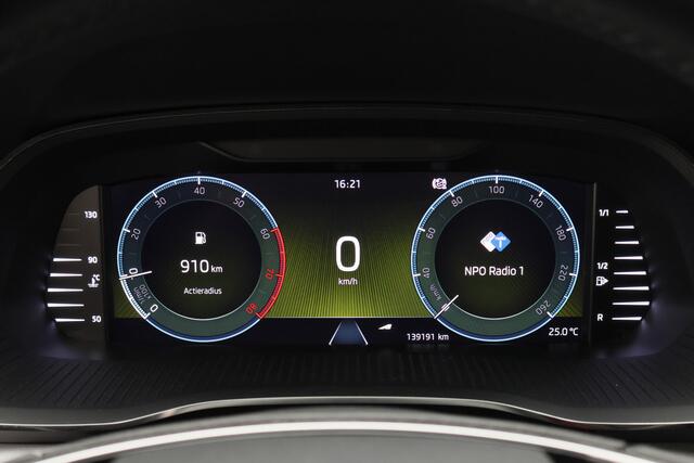 Skoda OCTAVIA Combi 1.0 TSI Business Edition Virtual Cockpit, Cruise, Apple Carplay, Sfeerverlichting, LED, DAB, PDC, 16''