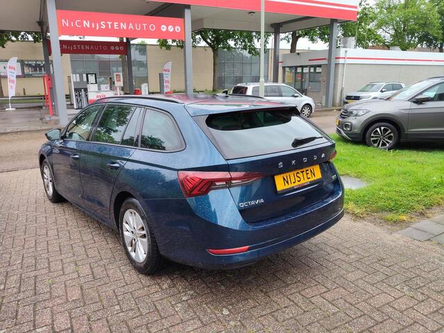 Skoda OCTAVIA COMBI 1.0 e-TSI Hybr BusEd. Navi, Dig.Displ,Camera