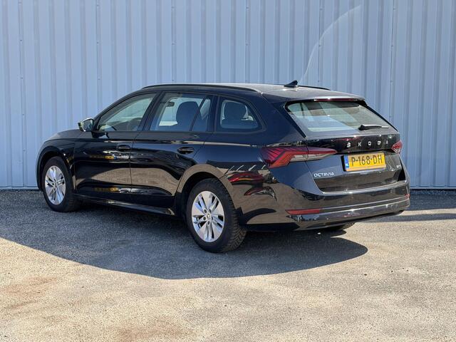 Skoda OCTAVIA Combi 1.0 e-TSI Business Edition | Trekhaak elektrisch wegklapbaar | Apple Carplay/Android Auto