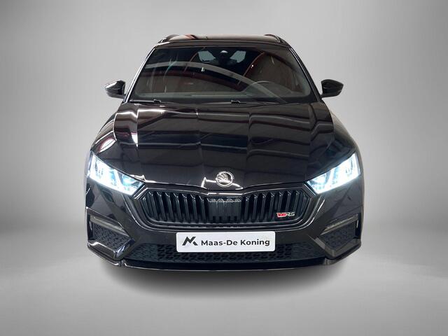 Skoda OCTAVIA Combi 1.4TSI 180kW/245PK iV PHEV RS · Navigatie · Leder/Alcantara · Apple/Android Car Play ·