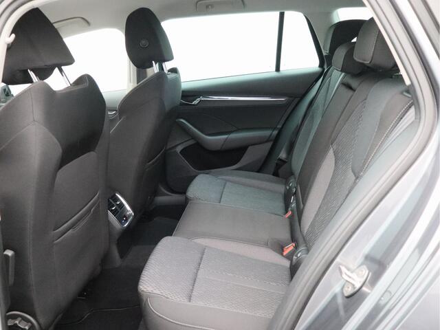 Skoda OCTAVIA Combi 1.0 e-TSI Business Edition Plus/ automaat/ compleet!