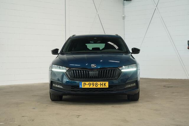 Skoda OCTAVIA Combi 1.0 e-TSI Sport Business | Camera | SunSet | Apple Caplay | Virtual Cockpit