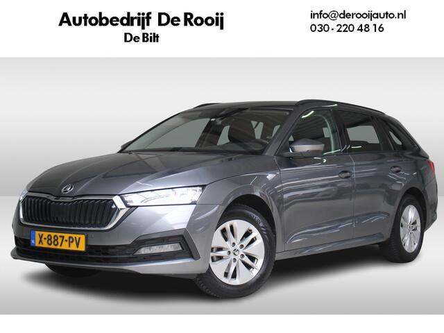 Skoda OCTAVIA Combi 1.5 e-TSI Business Edition Navigatie | Adaptieve Cruise Control | Parkeersensoren