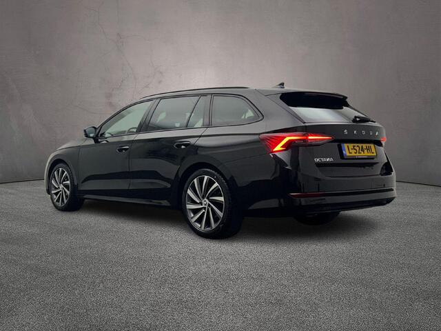 Skoda OCTAVIA Combi Sport Business 1.0 TSI 110pk Navigatie, Cruise control, Stoelverwarming, Parkeersensoren, App connect, LED koplampen, DAB, Radio, Airco