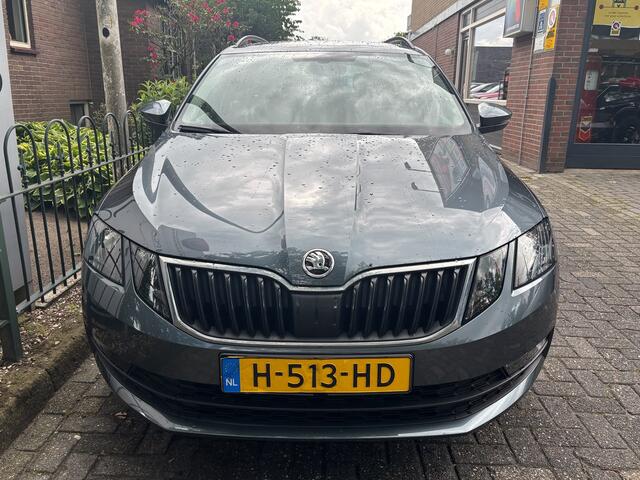Skoda OCTAVIA Combi 1.0 TSI Greentech Business Edition