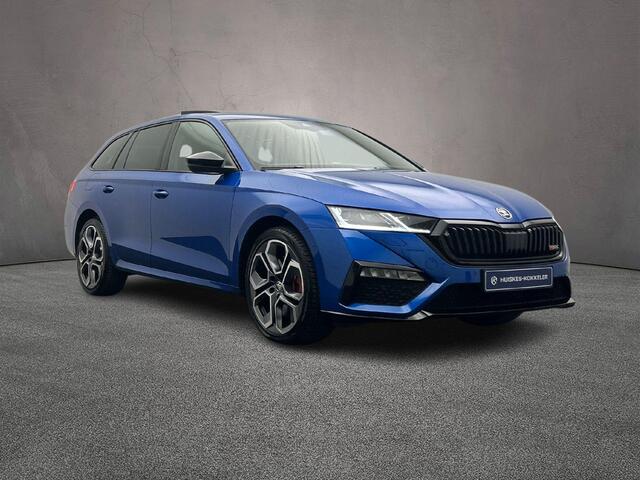 Skoda OCTAVIA Combi RS Business 1.4 TSI PHEV 245pk DSG Automaat Panoramadak, Adaptive cruise control, Achteruitrijcamera, Navigatie, Parkeersensoren, LED matrix koplampen