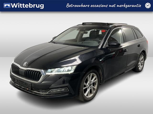 Skoda OCTAVIA Combi 1.4 TSI iV PHEV Style / AUTOMAAT/ PANO/ LEER/ DCC/ CAMERA/ STUUR+STOELVERWARM & KOEL./ MEMORY SEAT/ MASSAGE/ DODEHOEK/ ACC/ SMARTLINK/ HEAD-UP/ ELEK.ACHTERKLEP/ DAB/ NAVI/ CLIMA/ LED/ 18'' LMV