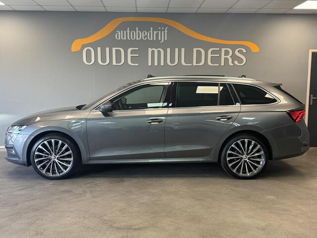 Skoda OCTAVIA Combi 1.4 TSI iV PHEV Stoelventilatie/Trekhaak/Panoramadak/Leer