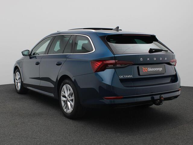 Skoda OCTAVIA Combi 1.4 TSI iV PHEV Business Edition Plus 204PK DSG SOH 97,07%, Panoramadak, Trekhaak, Head-Up Display, Memorystoel, Achteruitrijcamera, Elektr. Achterklep, 17" LM Velgen