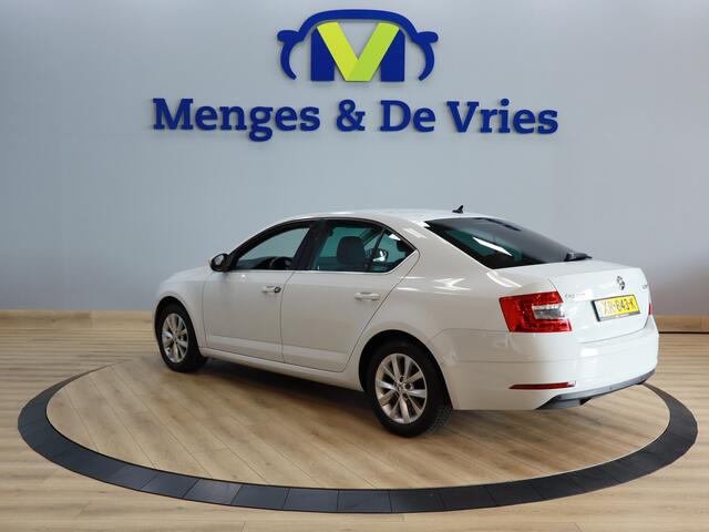 Skoda OCTAVIA 1.0 TSI Greentech Ambition Business Airco ECC | DAB | Apple Carplay | Half leer-stof | Cruise Control | Isofix | NAP