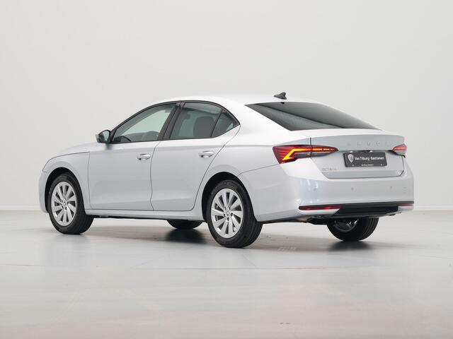 Skoda OCTAVIA 1.5 TSI MHEV First Edition | Camera | Navigatie | Stoelverw. | Android/Carplay
