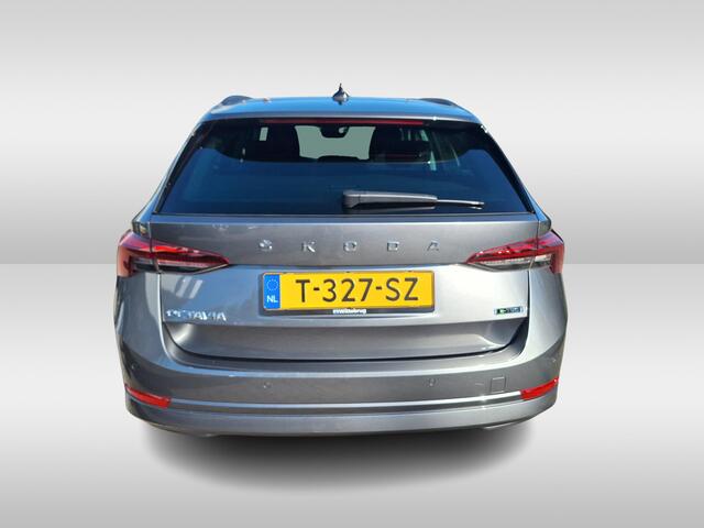 Skoda OCTAVIA Combi 1.0 TSI e-TEC Ambition Sunset DSG Automaat LED verlichting / Parkeersensoren / Navigatie