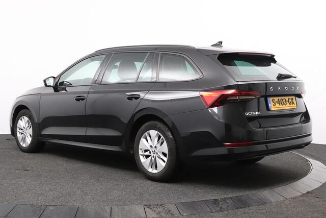 Skoda OCTAVIA Combi 1.5 TSI 150pk Edition | Carplay/Android Auto | Stoelverwarming | 16"velgen |