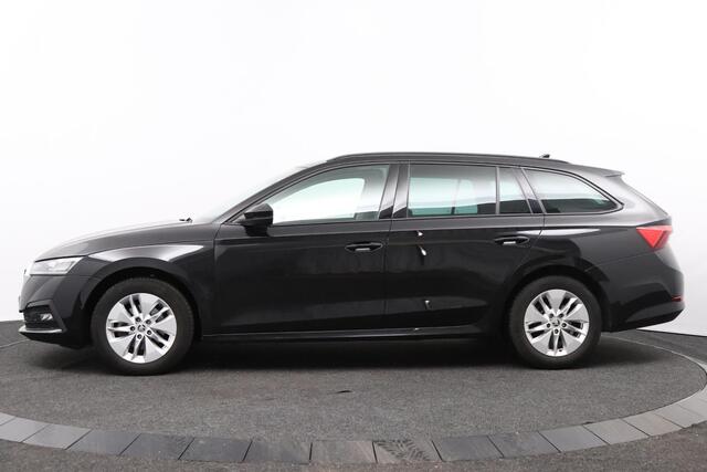 Skoda OCTAVIA Combi 1.5 TSI 150pk Edition | Carplay/Android Auto | Stoelverwarming | 16"velgen |