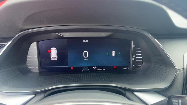 Skoda OCTAVIA Combi 1.0 TSI Sport Business TREKHAAK / RS-STOELEN / FULL LED / CARPLAY / NAVI / CLIMA / PDC / BLUETOOTH / CRUISE / NL-AUTO