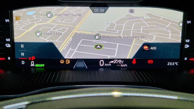 Skoda OCTAVIA Combi 1.4 TSI iV PHEV Business Edition Plus | Navigatie | Keyless entry | Apple/Android | Elektrische achterklep | 18" lm velgen