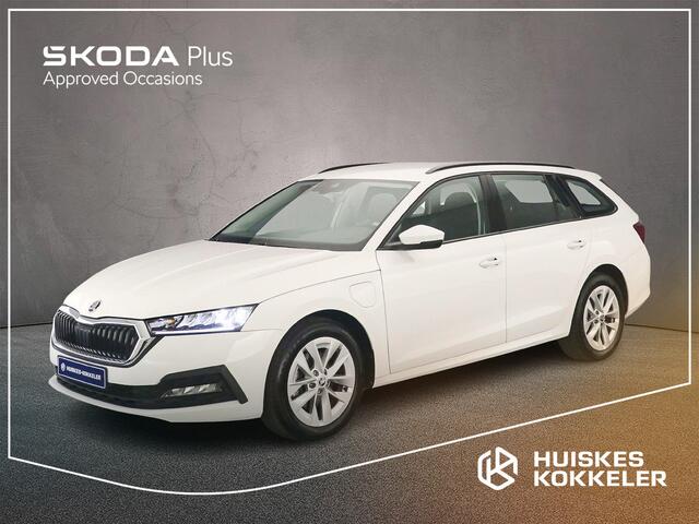 Skoda OCTAVIA Combi Business Edition 1.4 TSI eHybrid 204pk DSG Automaat Navigatie, Cruise control, Parkeersensor achter, LED koplampen, App connect, Airco, DAB, Radio, Bluetooth