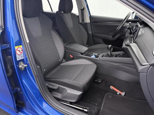 Skoda OCTAVIA Combi 1.0 TSI Business Edition Gratis Afleverpakket! | Camera | Adaptieve Cruise |